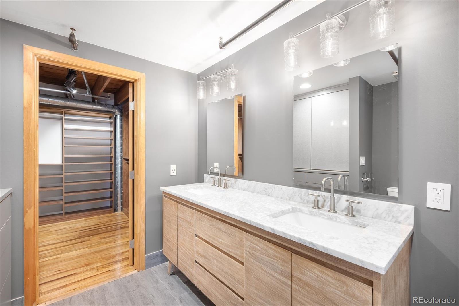 2715 Blake Street Unit: 4