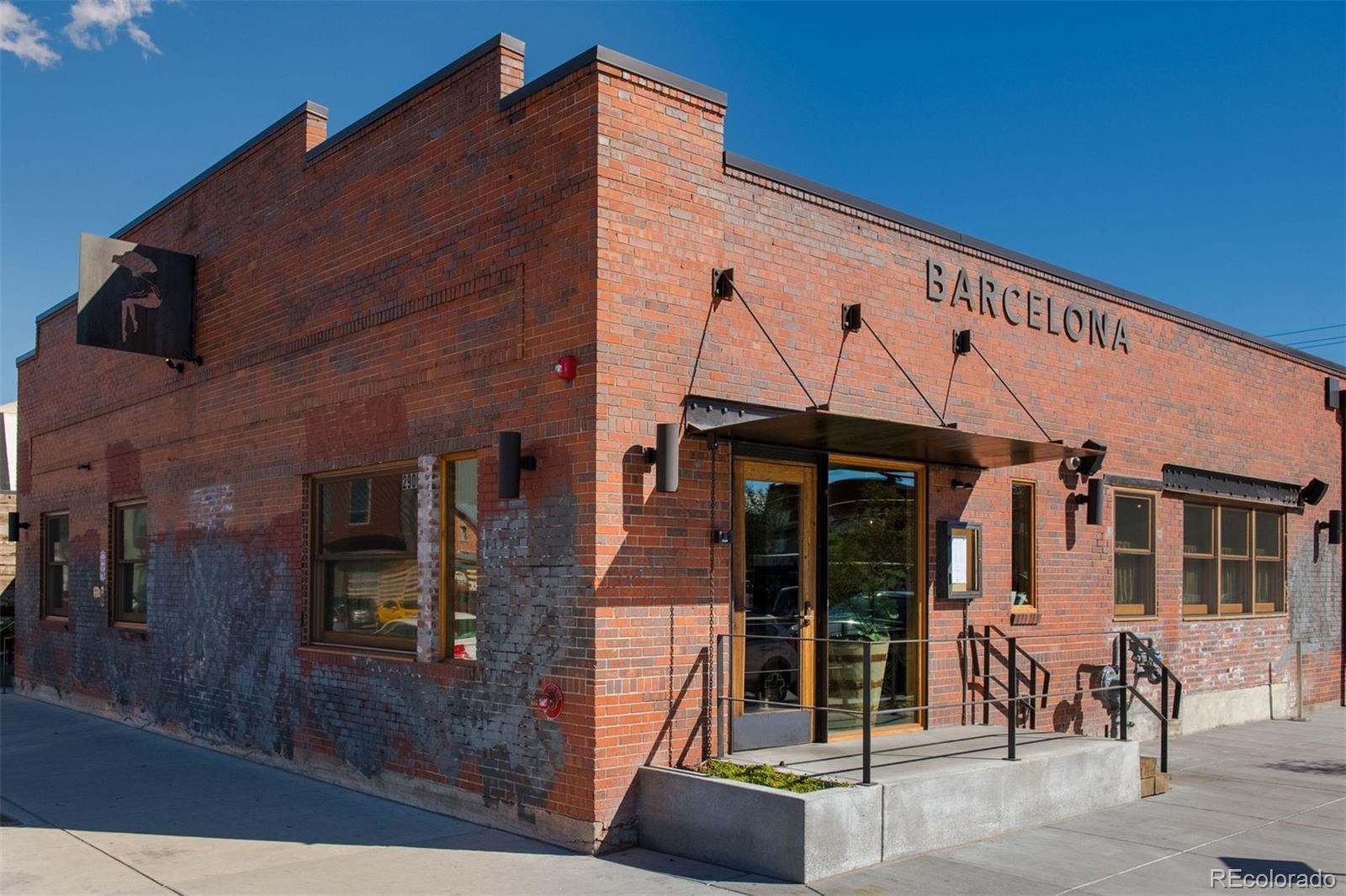 2715 Blake Street Unit: 4