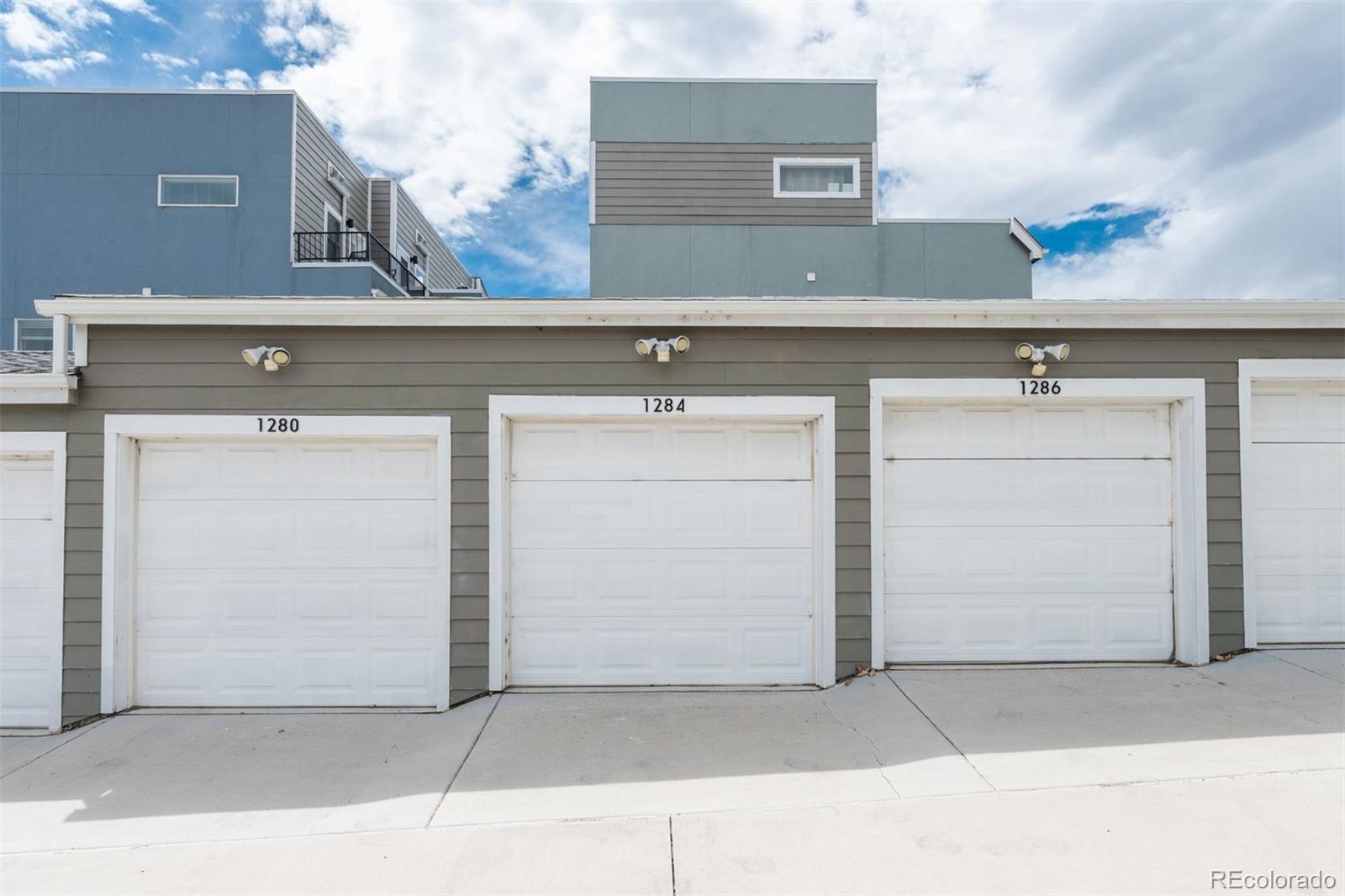 1284 Winona Court