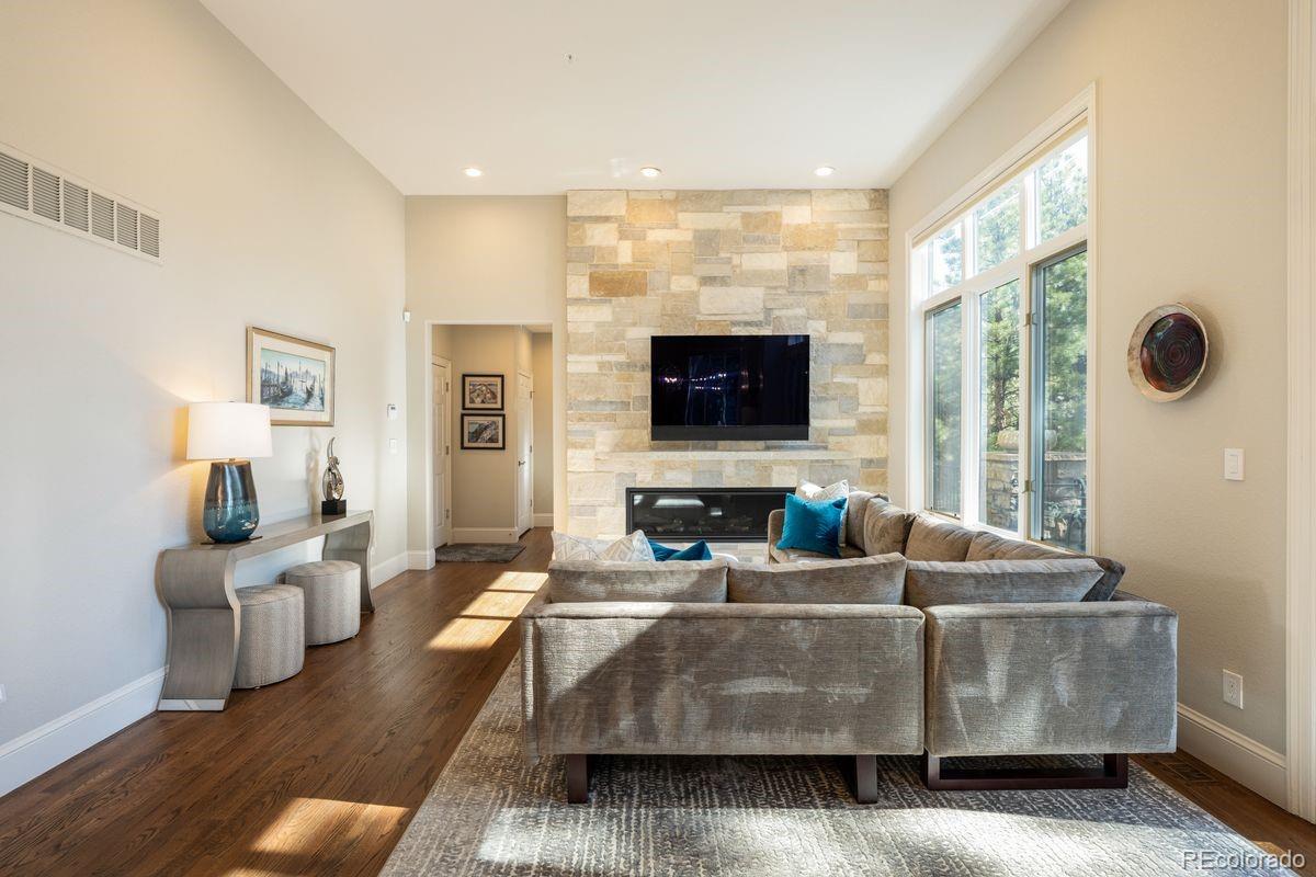 4525 Silver Gate Drive