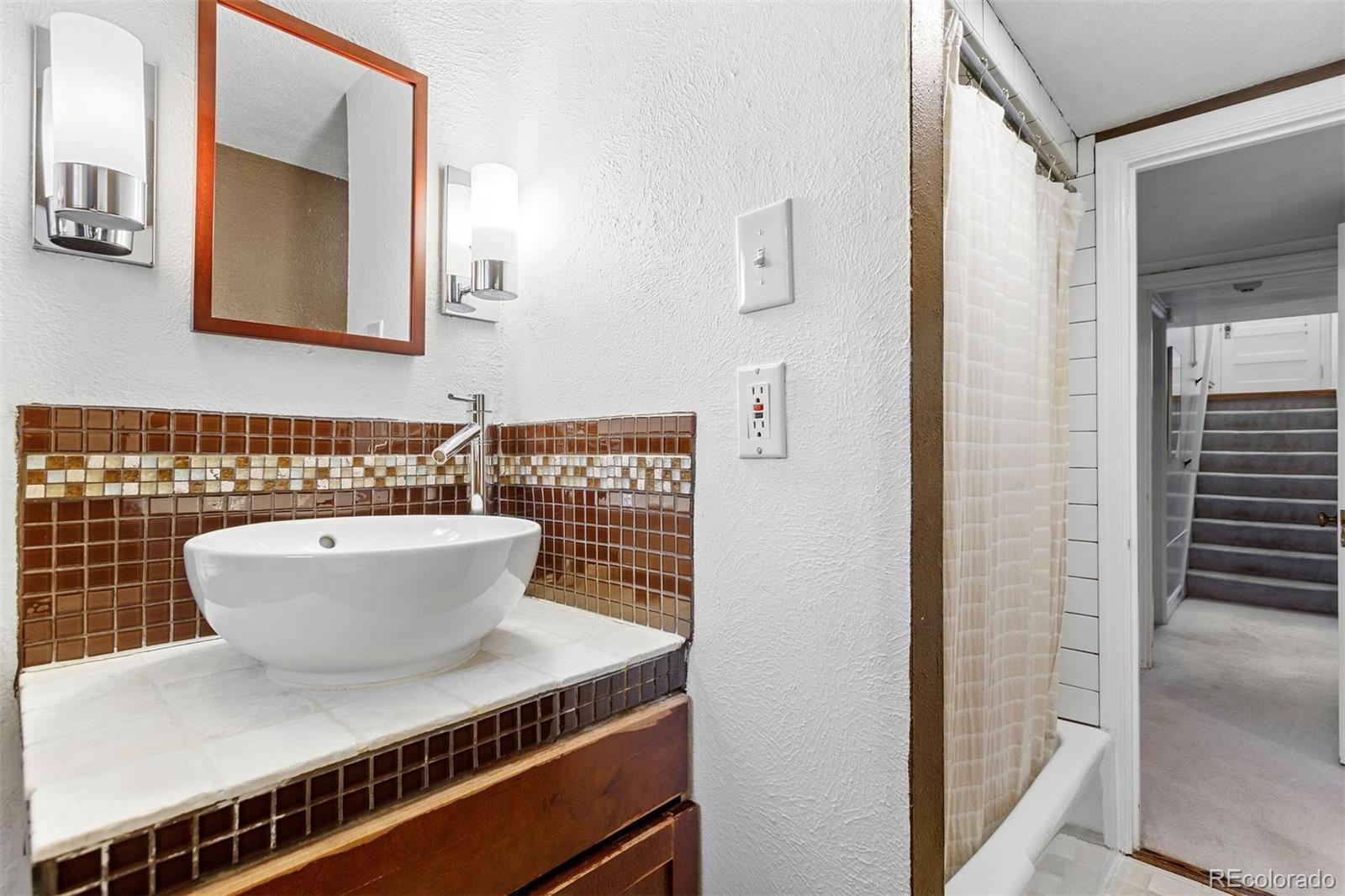 1040 S Elizabeth Street