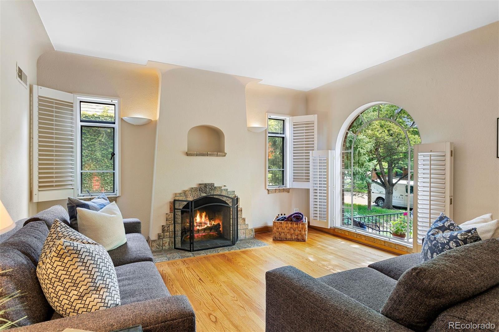 1040 S Elizabeth Street