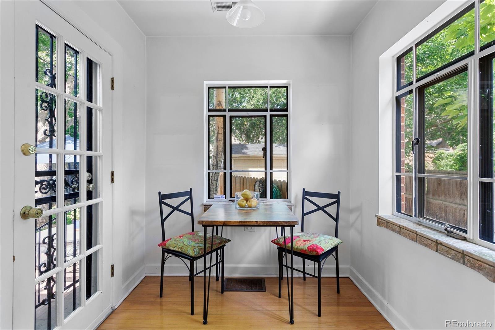 1040 S Elizabeth Street