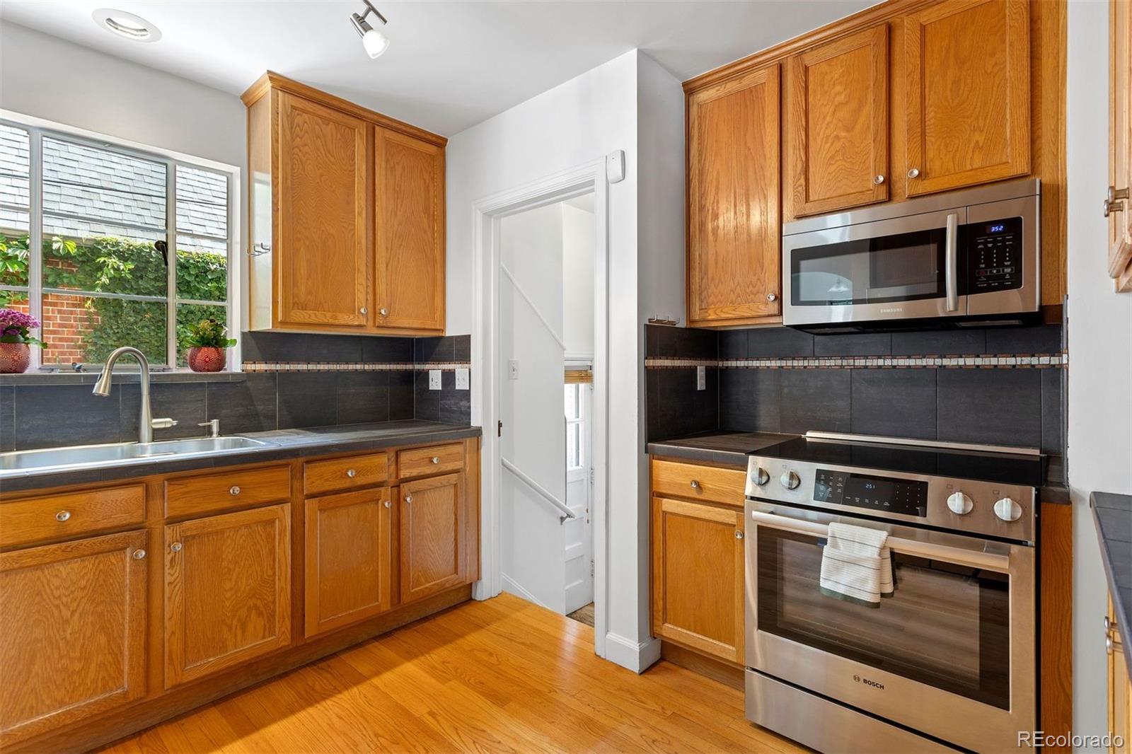 1040 S Elizabeth Street