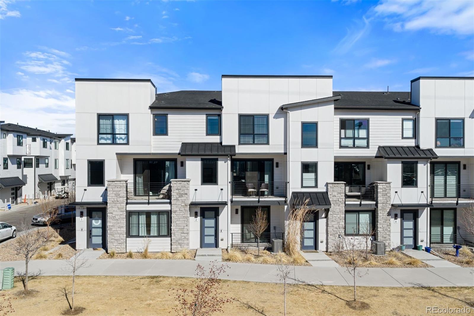 2074 S Holly Street Unit: 2