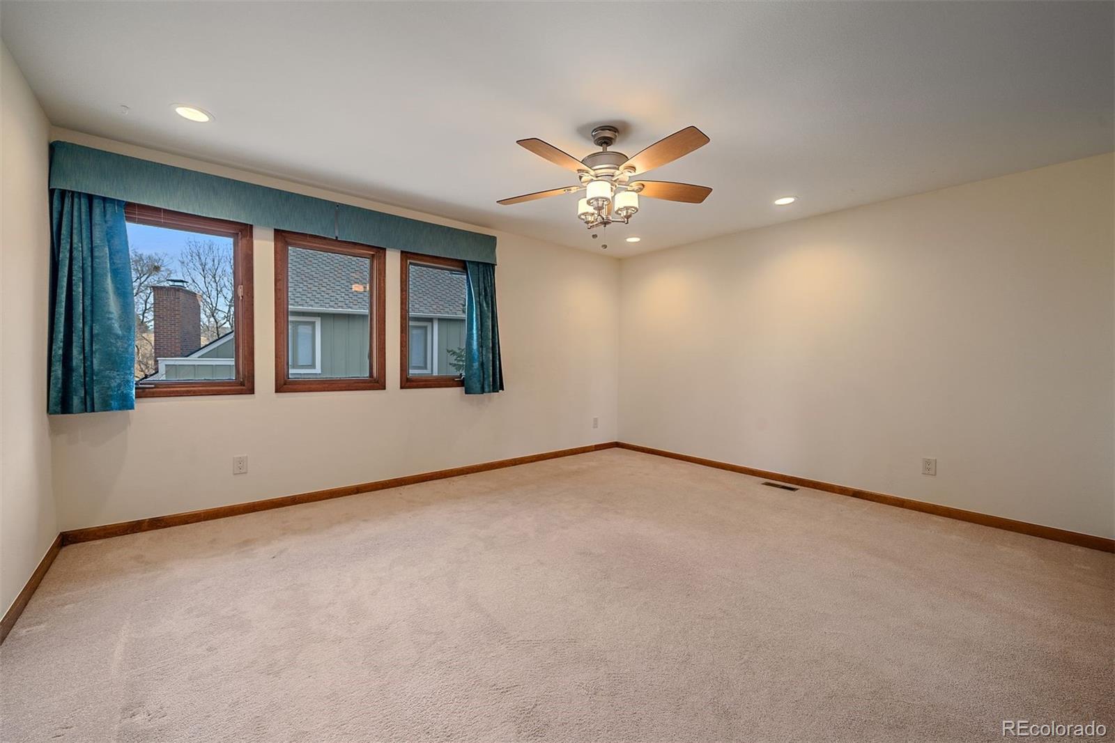 6516 S Garfield Court