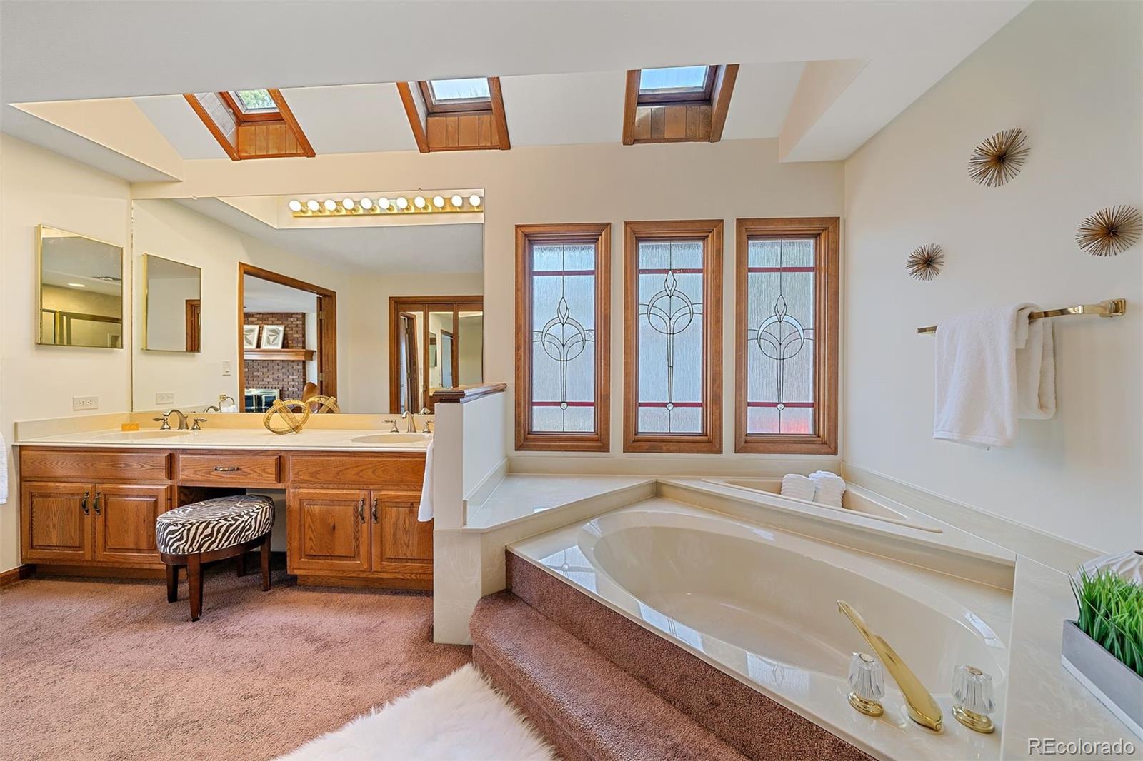 6516 S Garfield Court