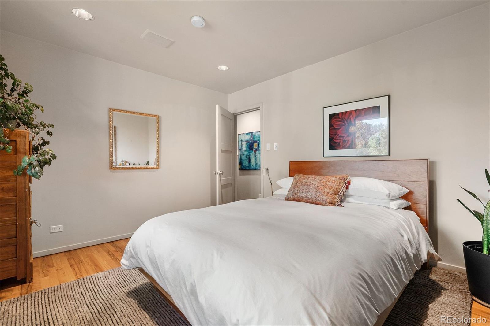 230 Monaco St Parkway