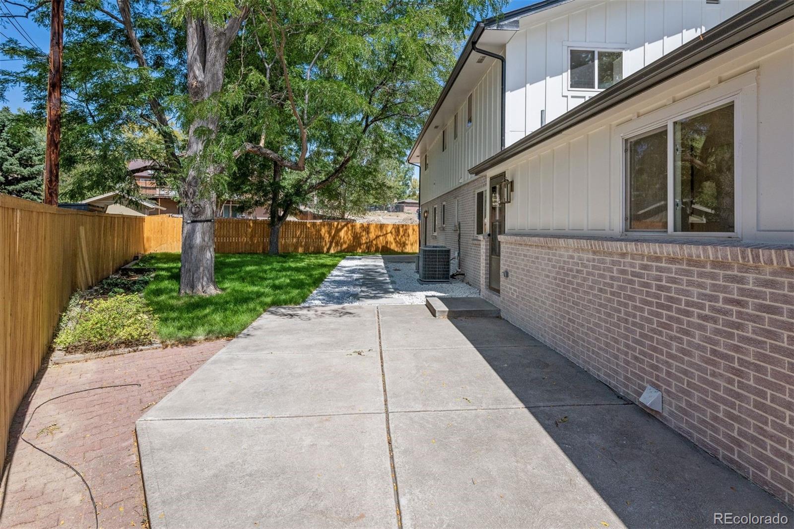 6577 Everett Street