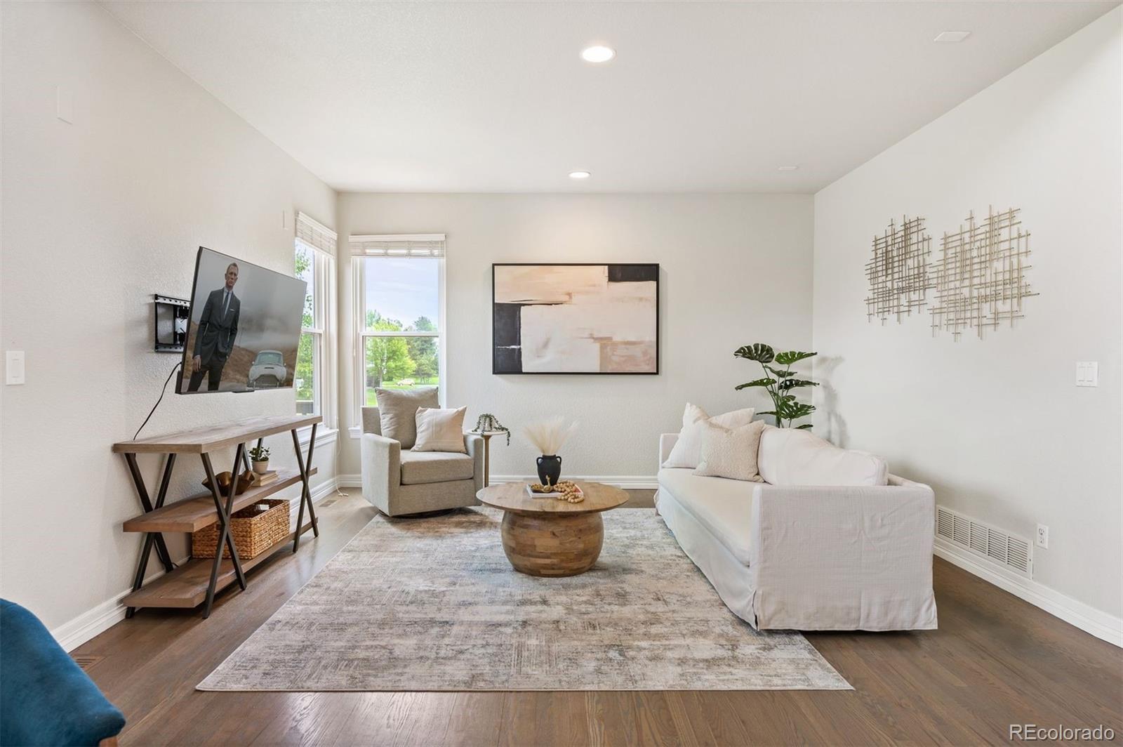 9467 W Plymouth Avenue