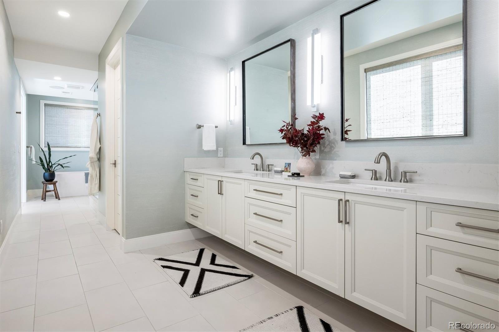 525 Columbine Street