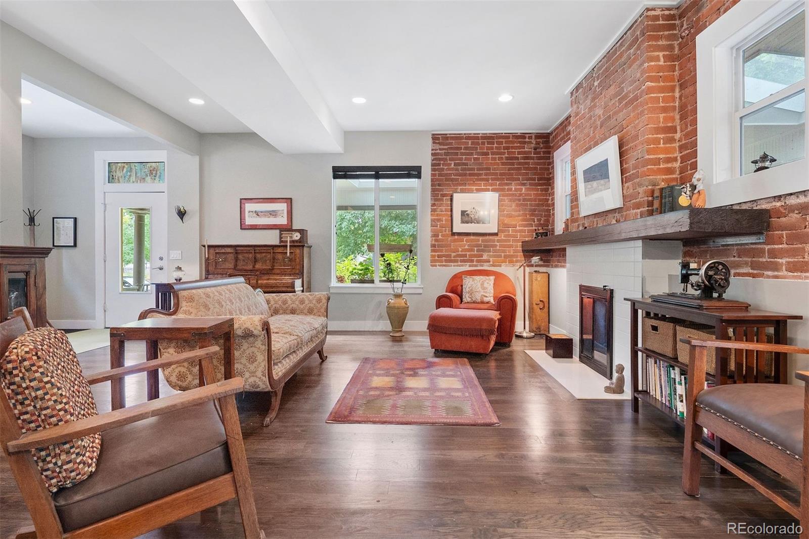 2131 S Columbine Street