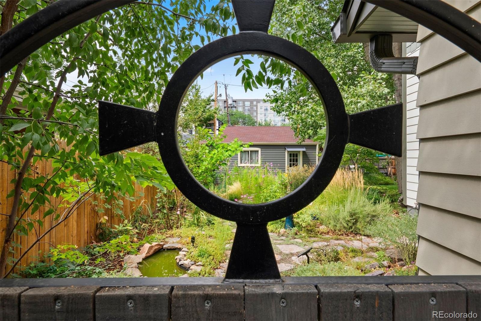 2131 S Columbine Street