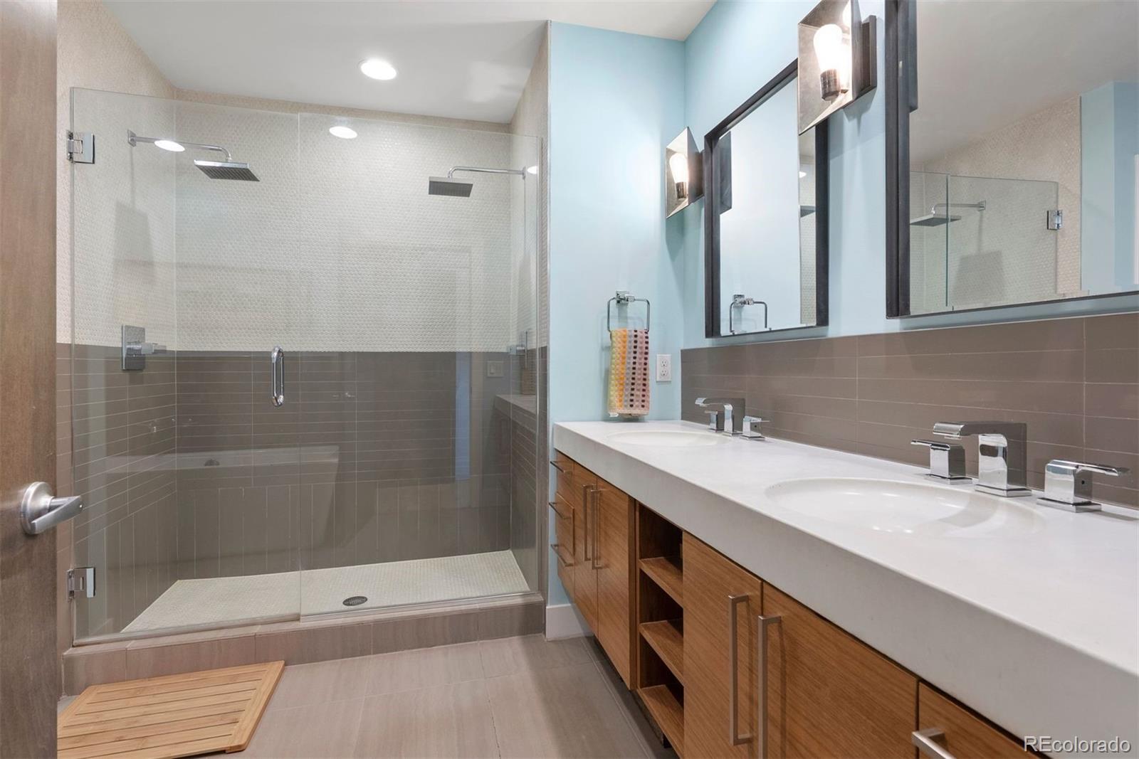 2131 S Columbine Street