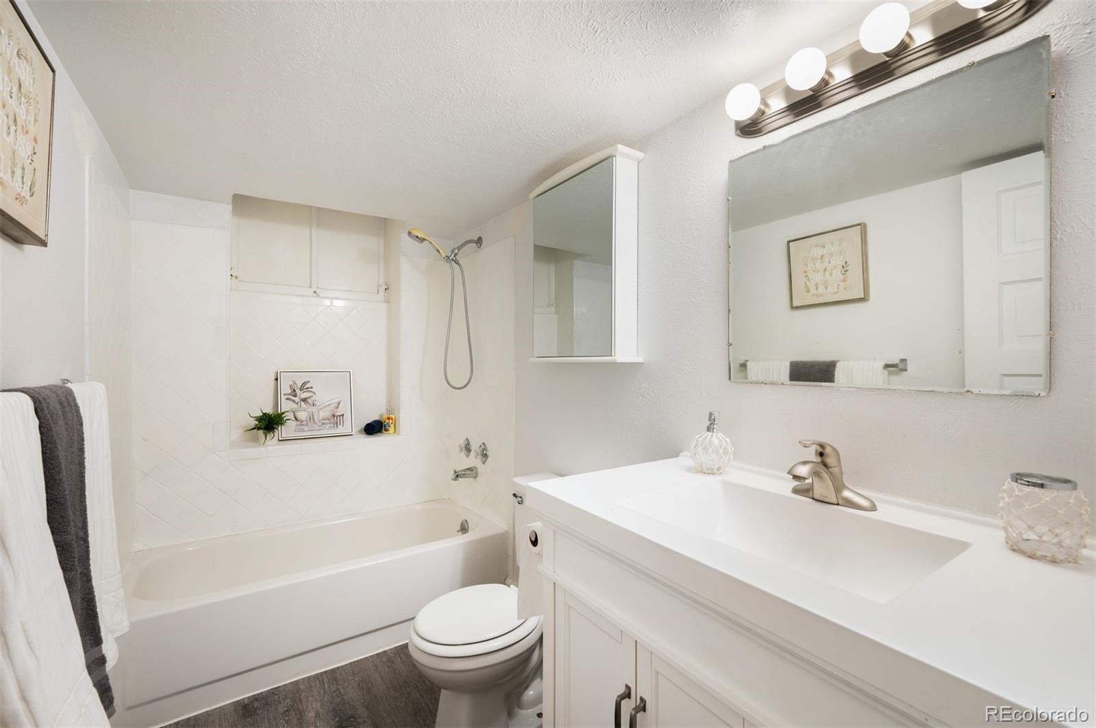 1401 Fillmore Street Unit: 5