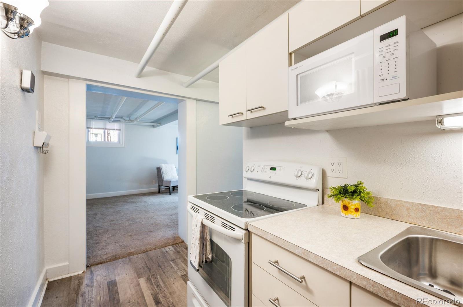1401 Fillmore Street Unit: 5