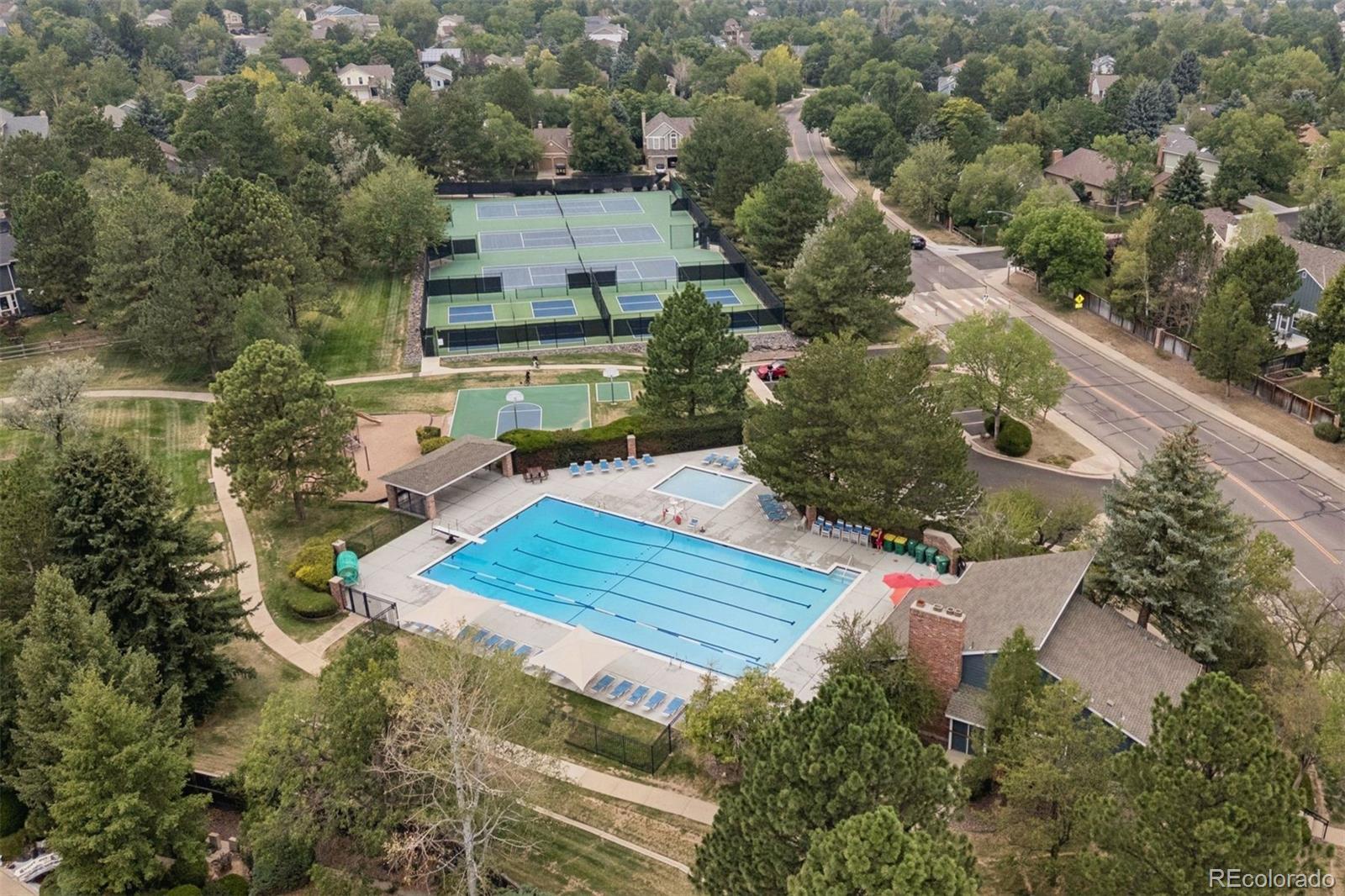 10347 King Court
