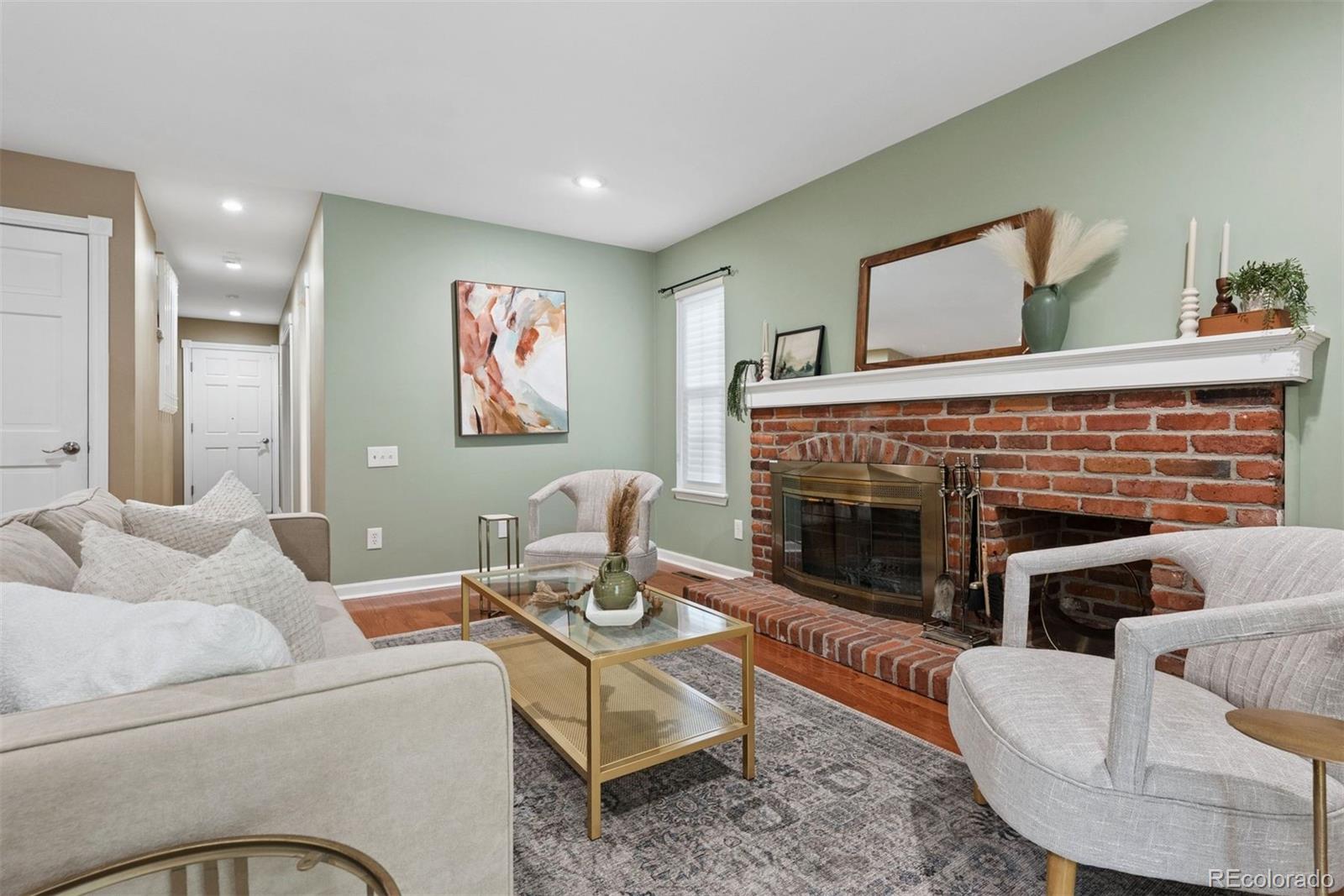 10347 King Court