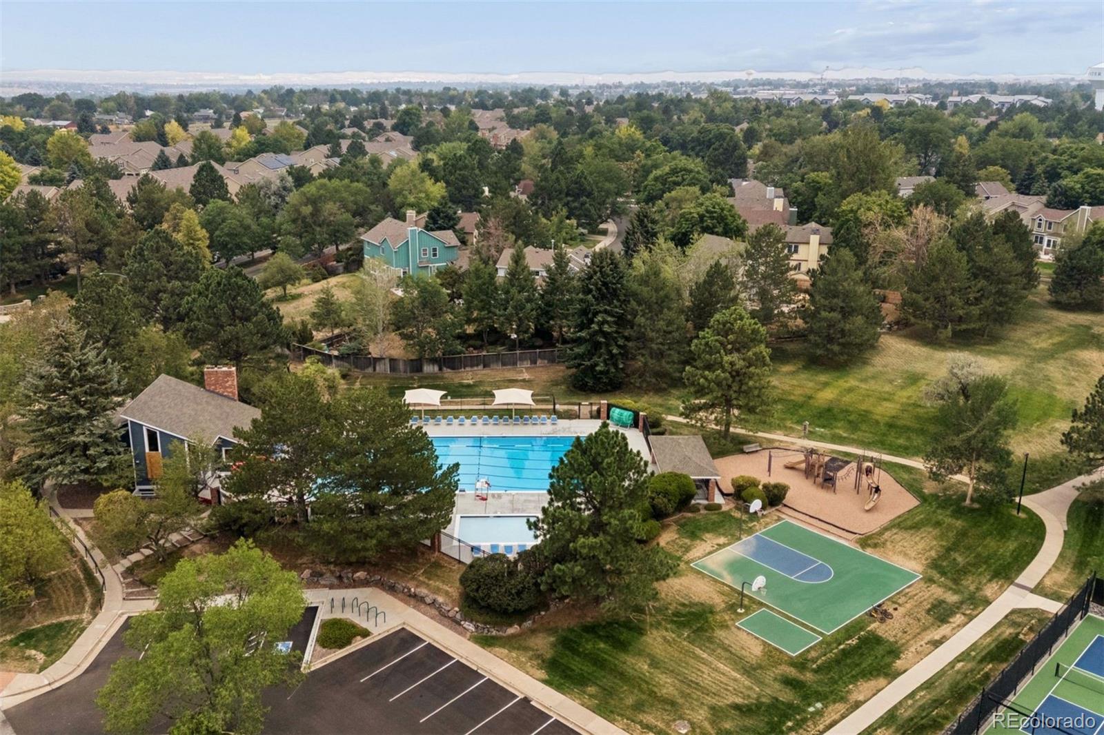 10347 King Court