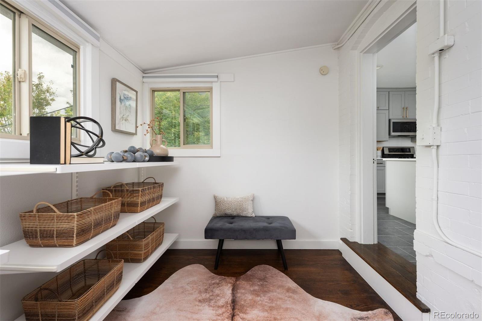 1729 N Marion Street Unit: 201