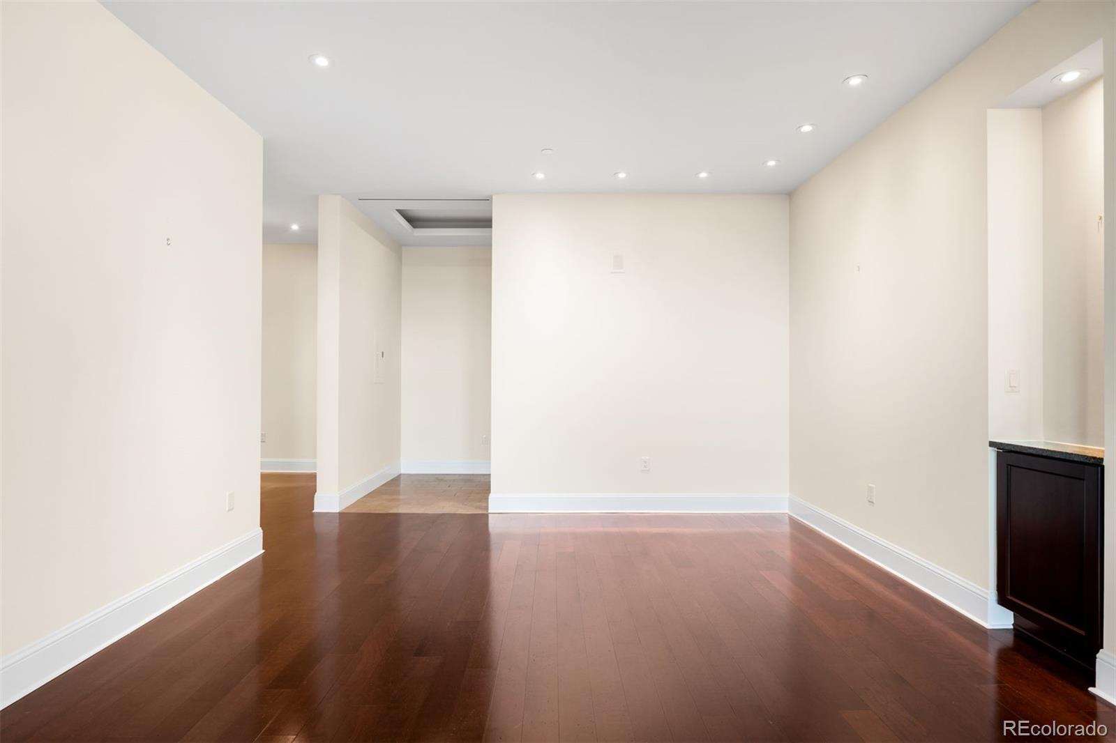 5455 Landmark Place Unit: 409