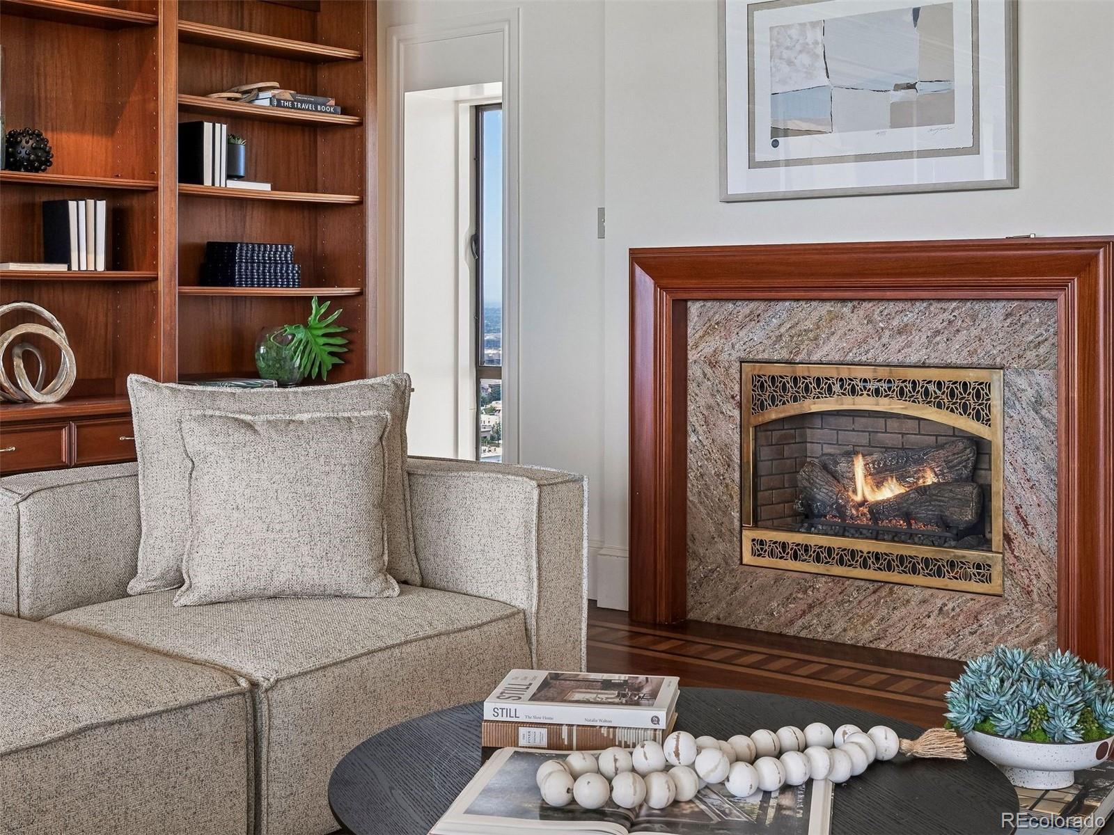 1201 N Williams Street Unit: 17A