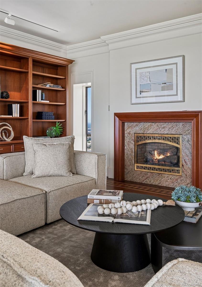 1201 N Williams Street Unit: 17A