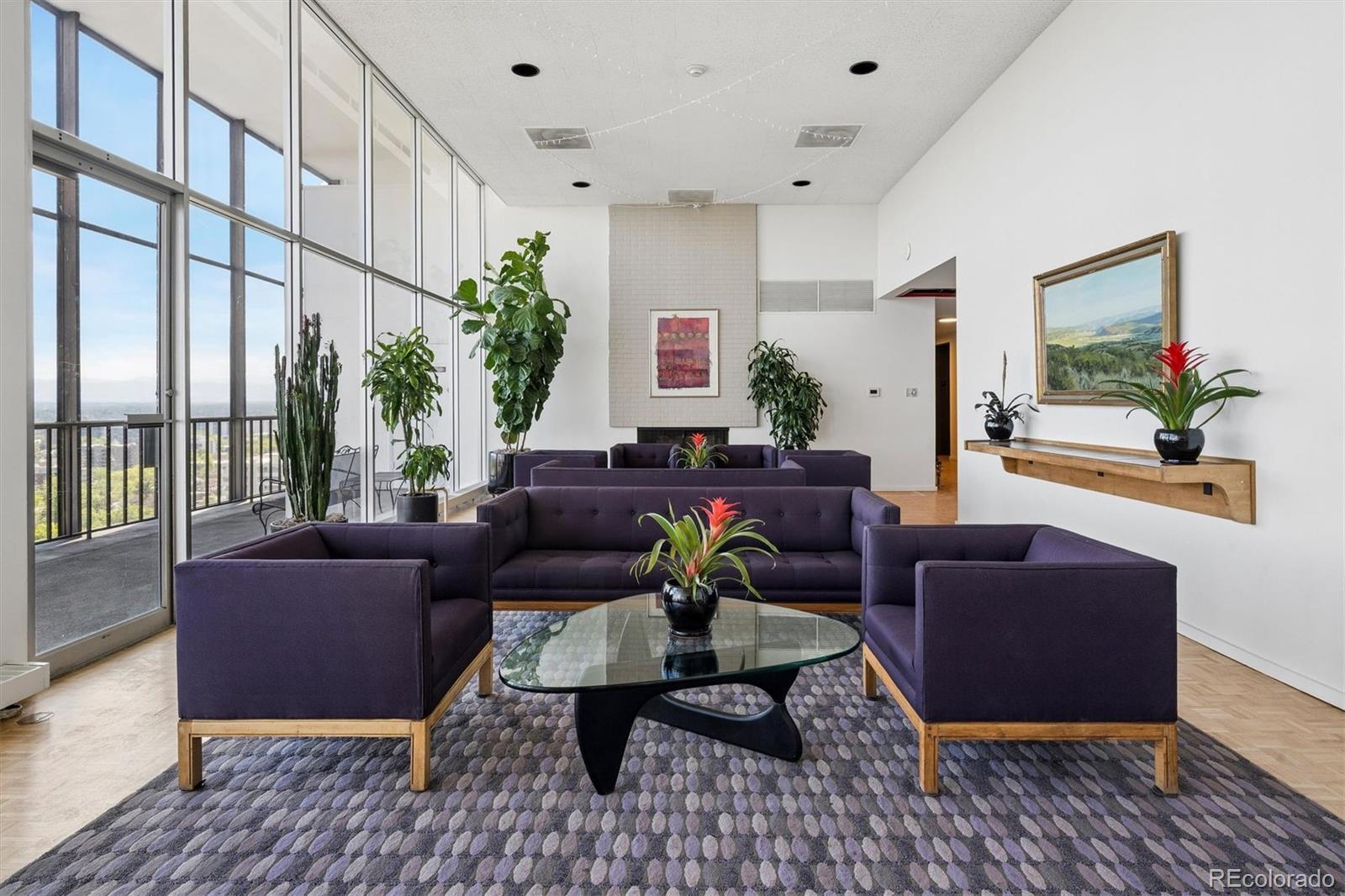 1201 N Williams Street Unit: 17A