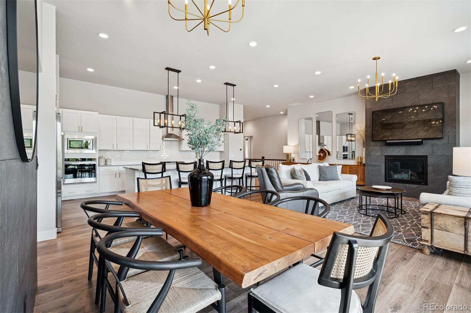 8758 S Quatar Street