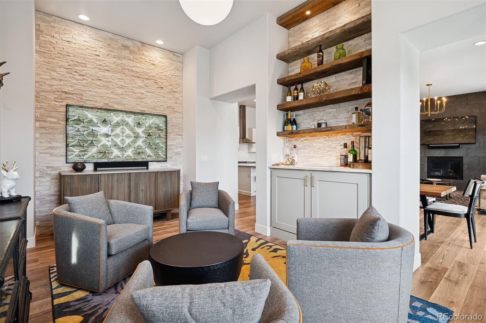 8758 S Quatar Street