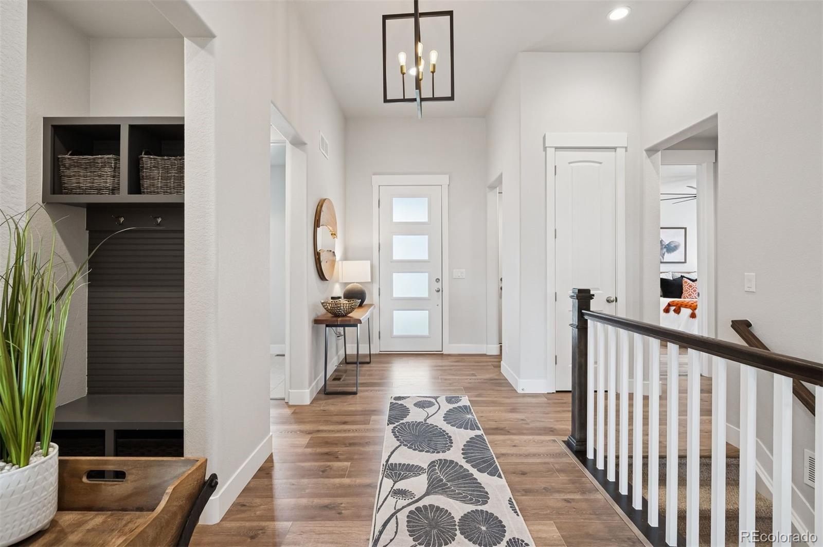 8758 S Quatar Street