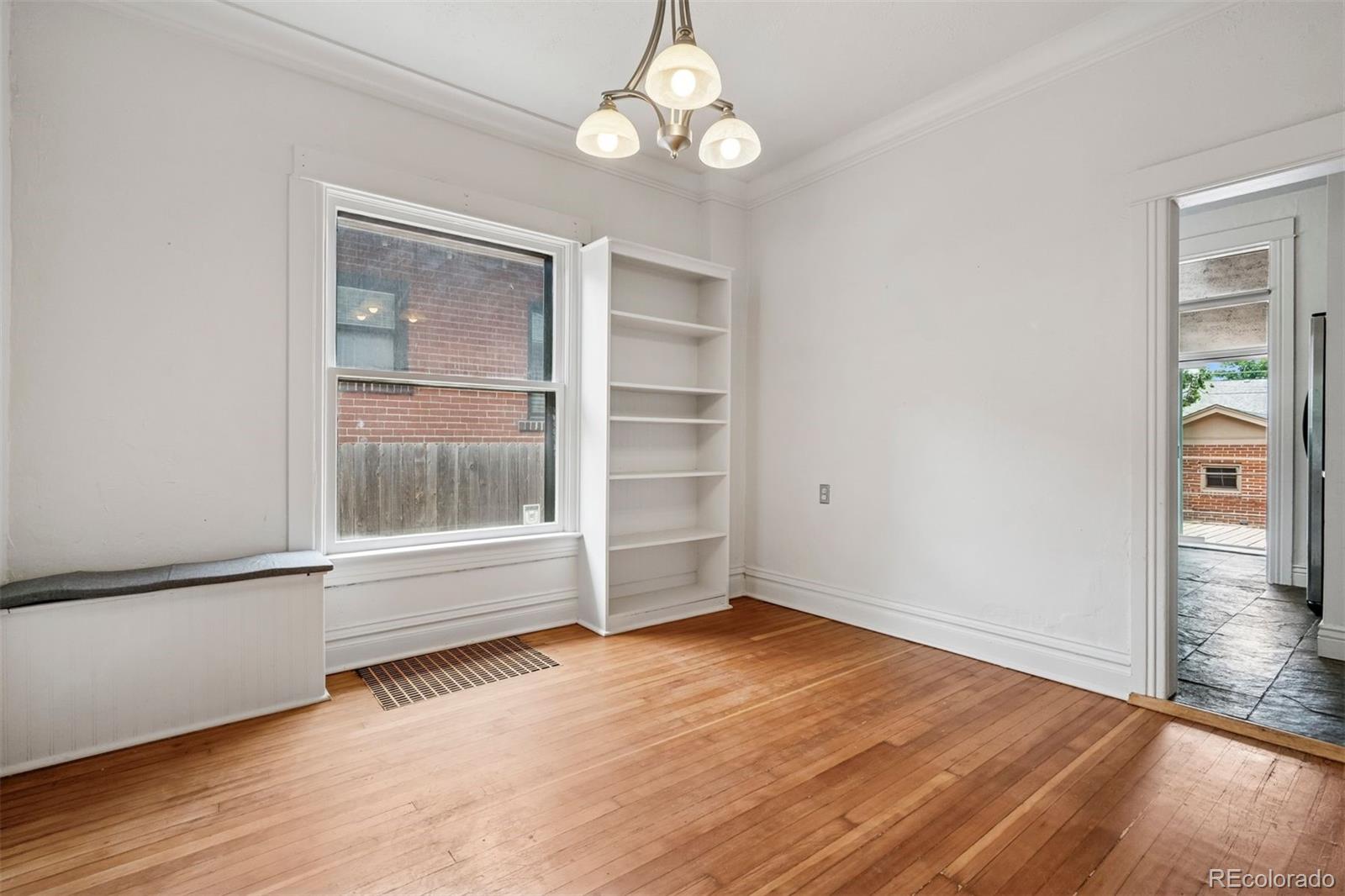 533 S Emerson Street