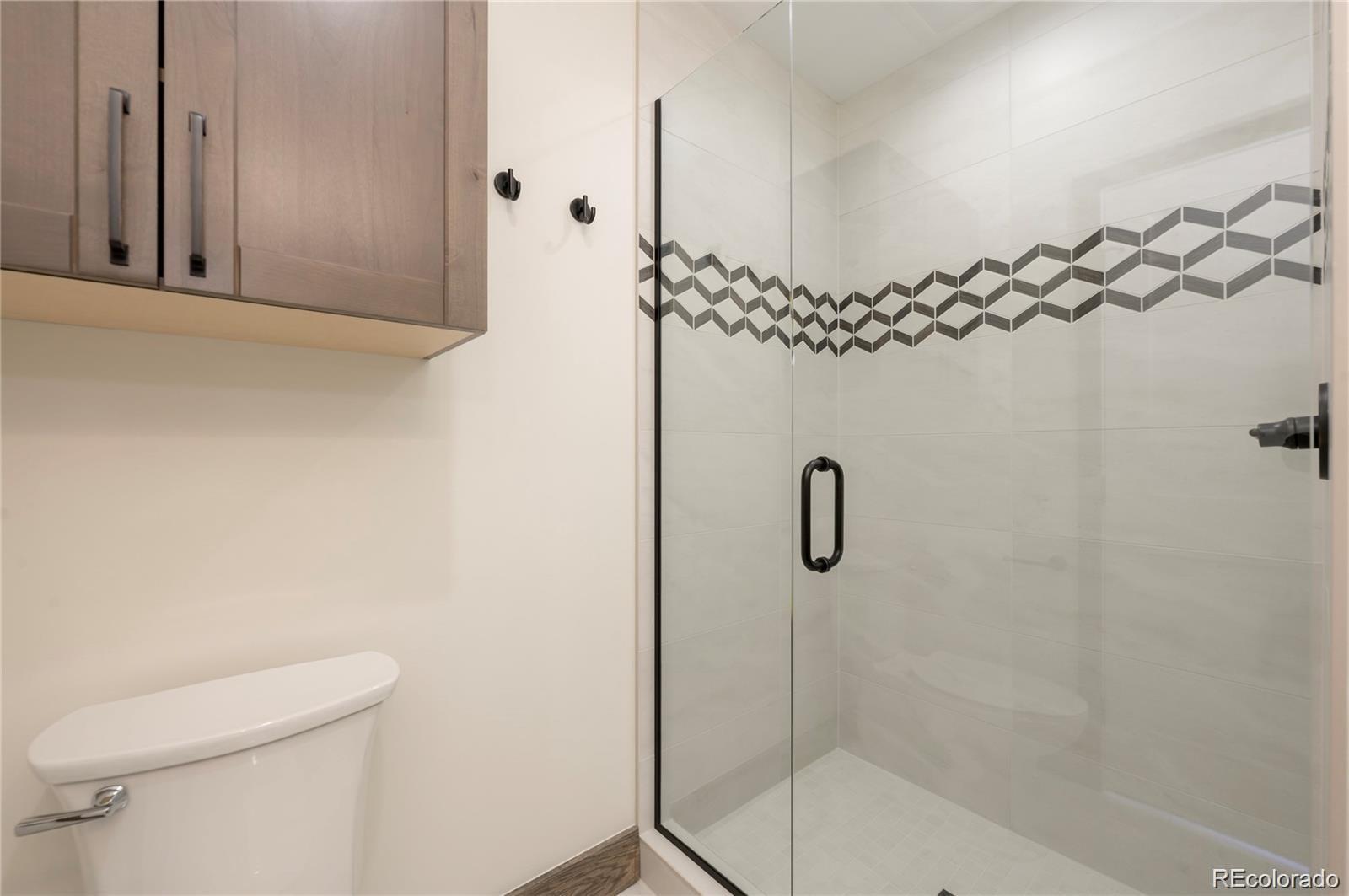 281 W Meadow Mile Unit: 4