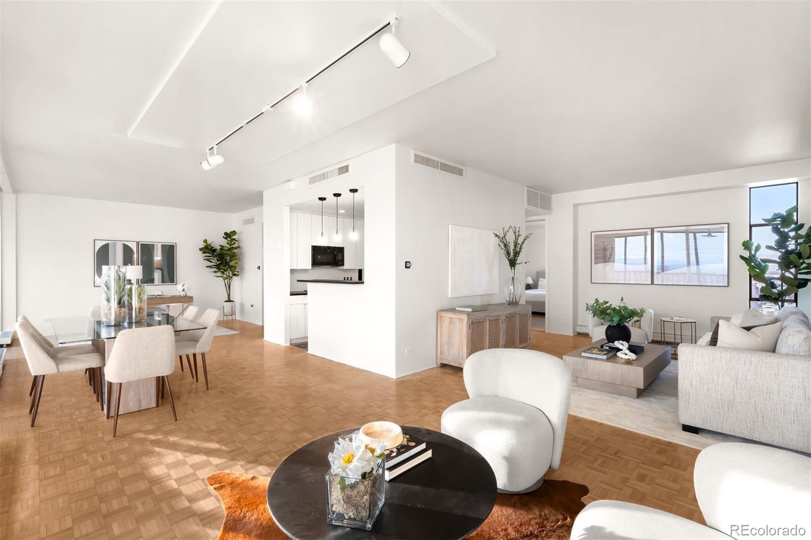 1201 N Williams Street Unit: 16A