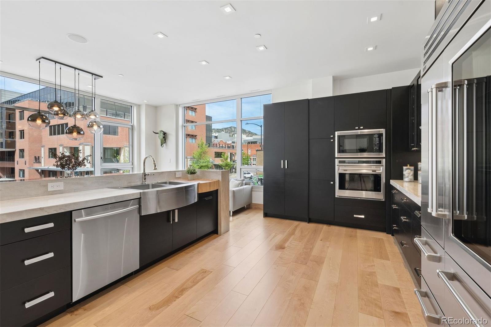 1155 Canyon Boulevard Unit: 209
