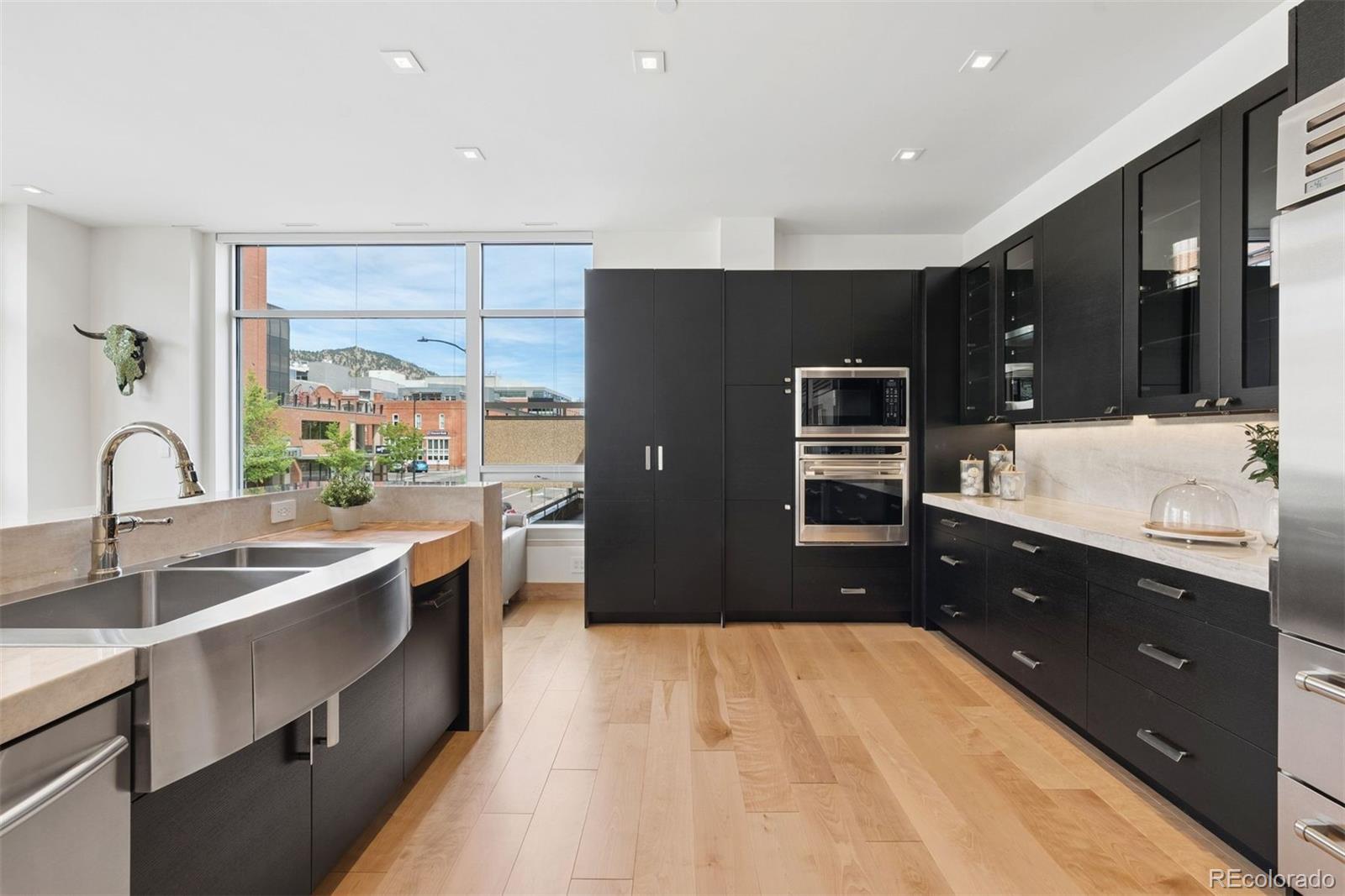 1155 Canyon Boulevard Unit: 209
