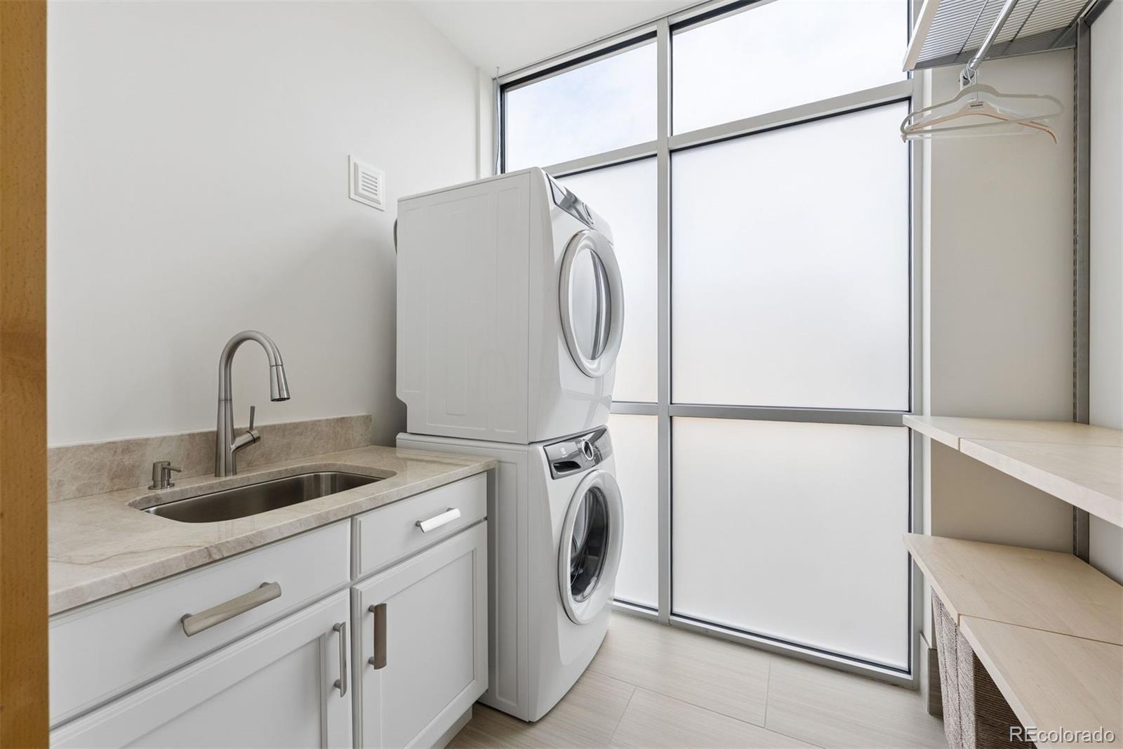 1155 Canyon Boulevard Unit: 209