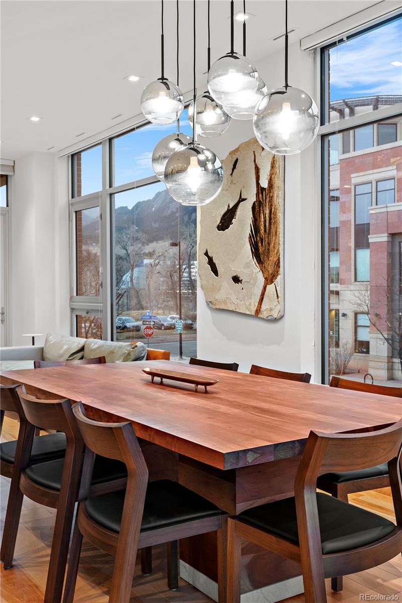 1155 Canyon Boulevard Unit: 209