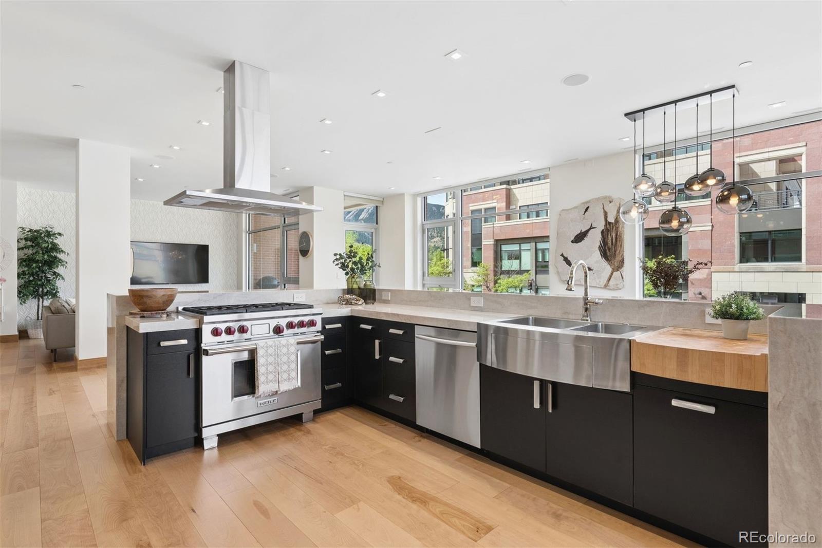 1155 Canyon Boulevard Unit: 209
