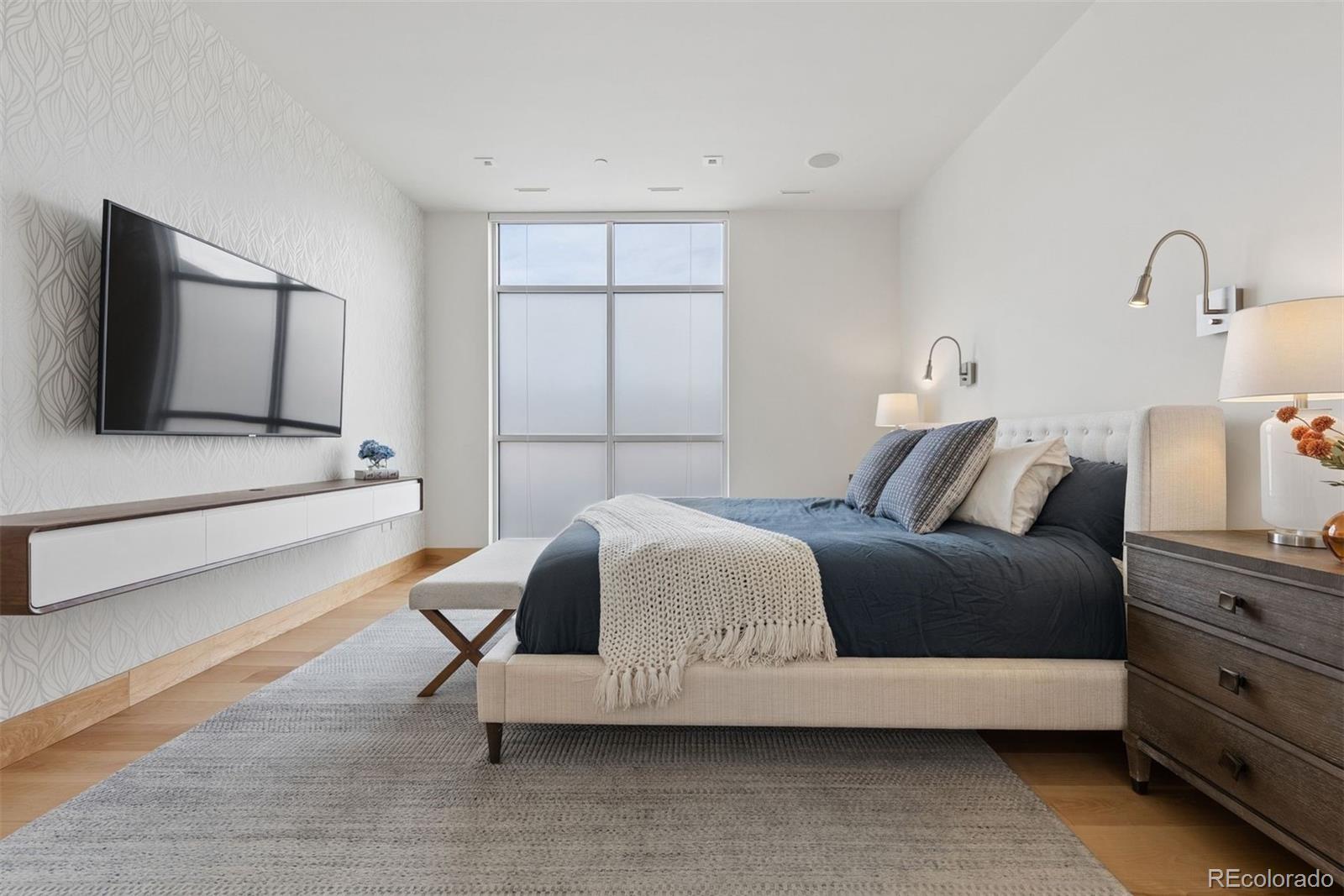 1155 Canyon Boulevard Unit: 209