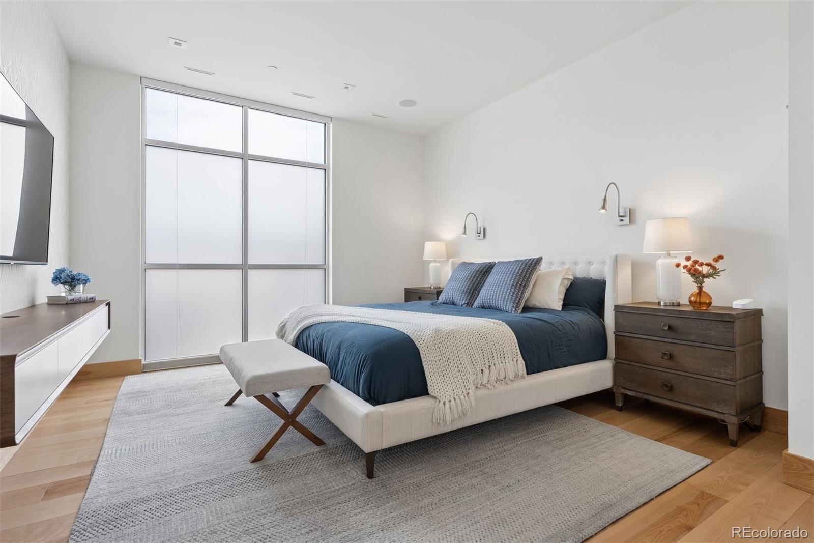 1155 Canyon Boulevard Unit: 209