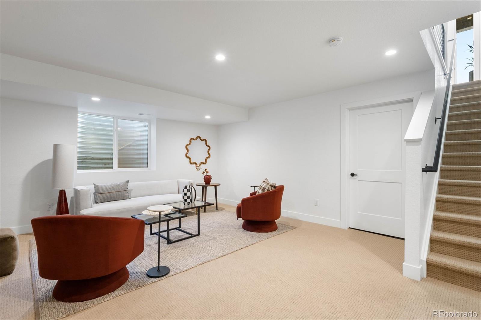 4227 Mariposa Street