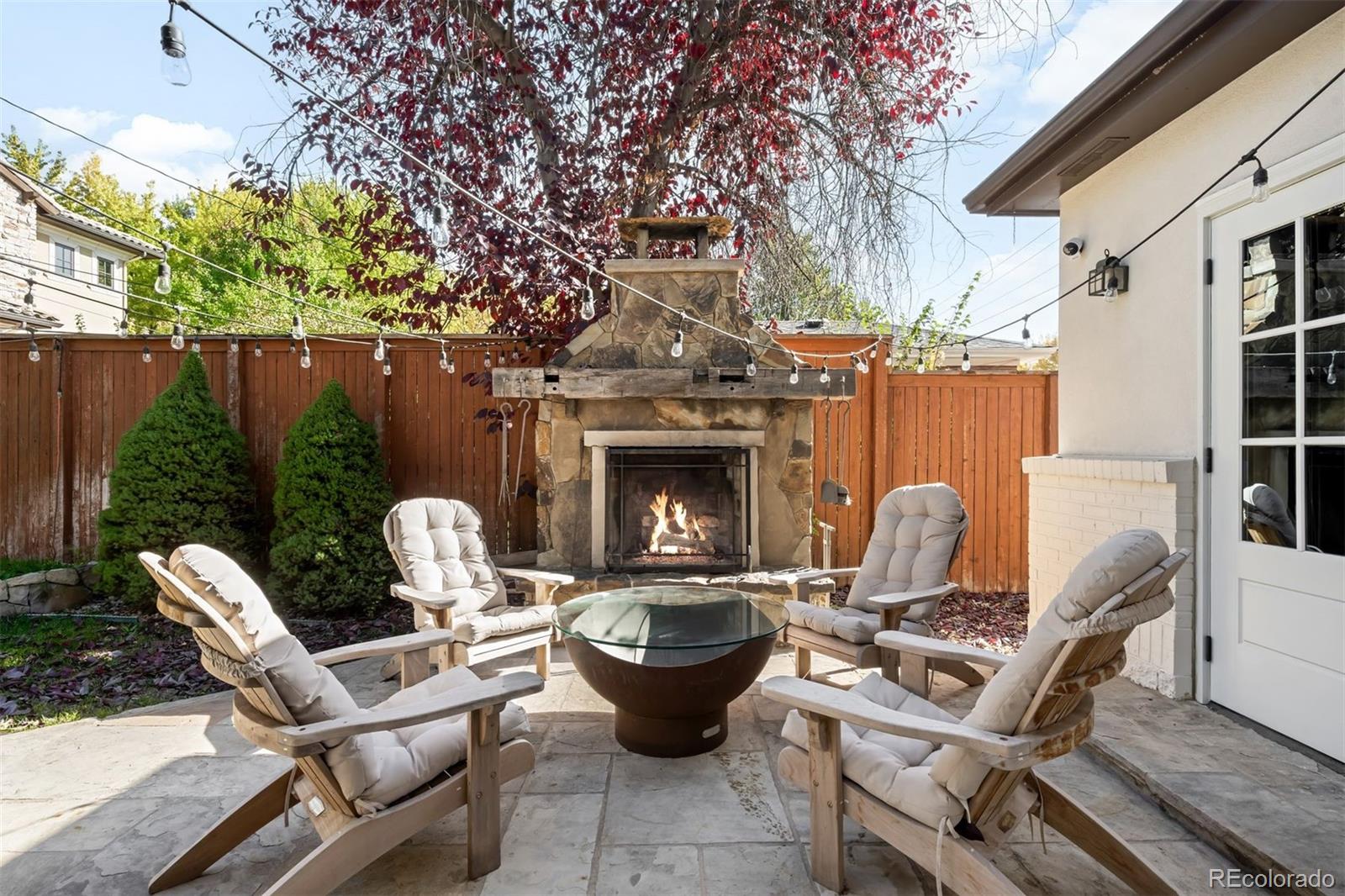 2735 E Wesley Avenue