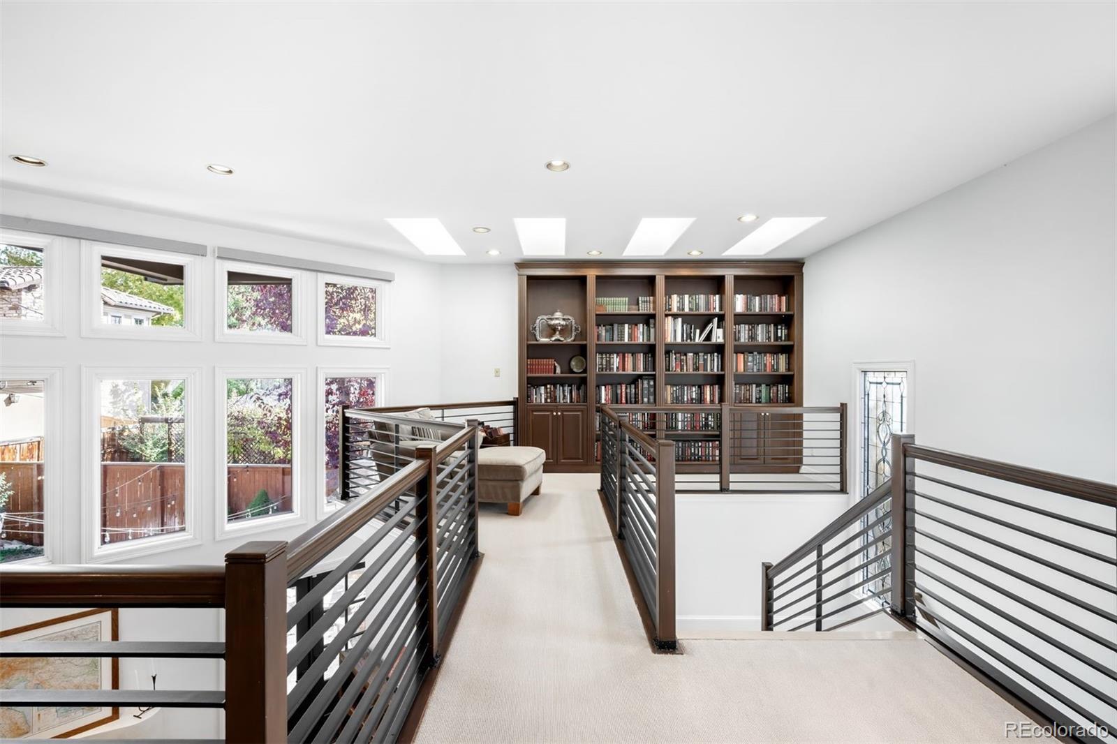 2735 E Wesley Avenue