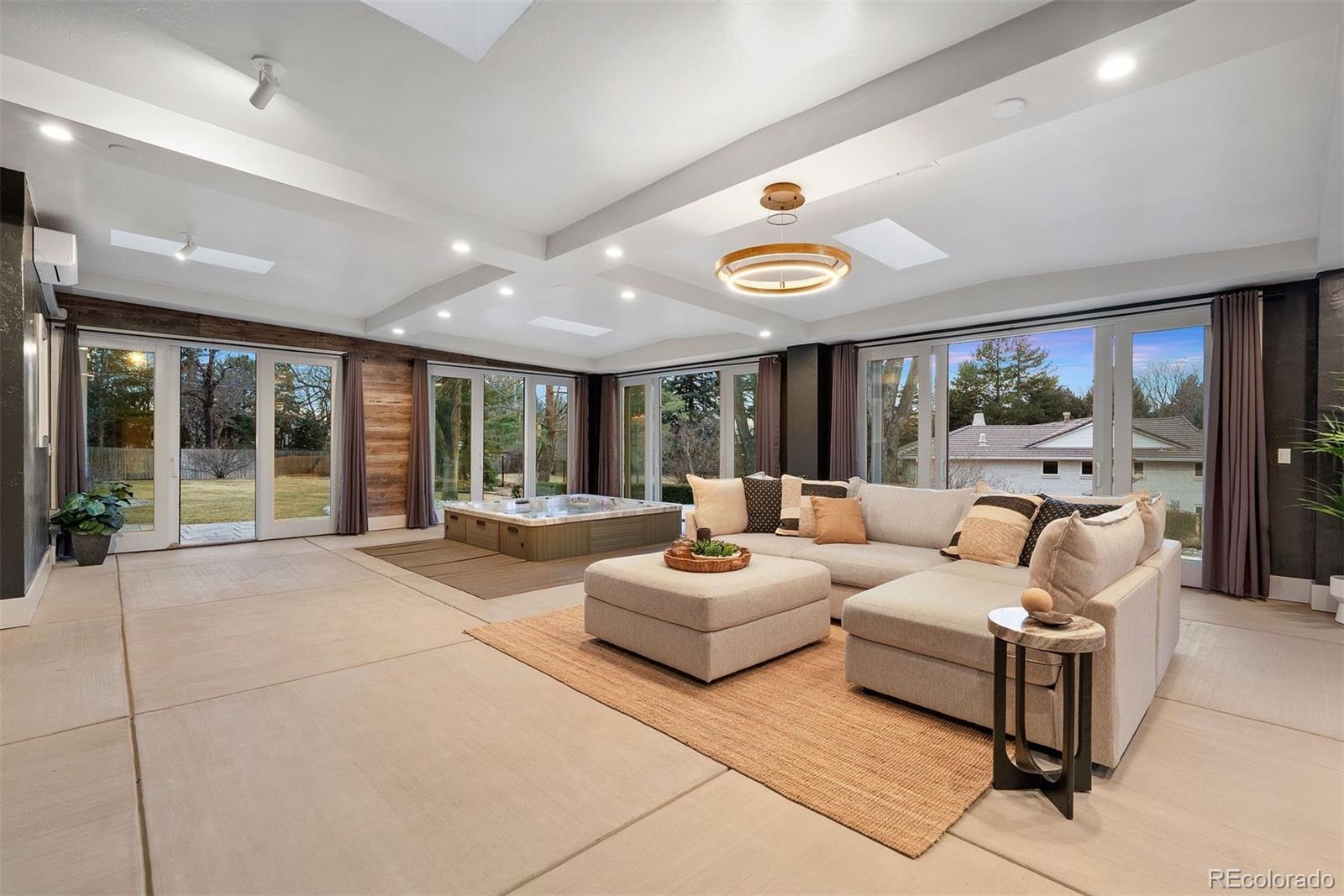 4285 S Hudson Parkway