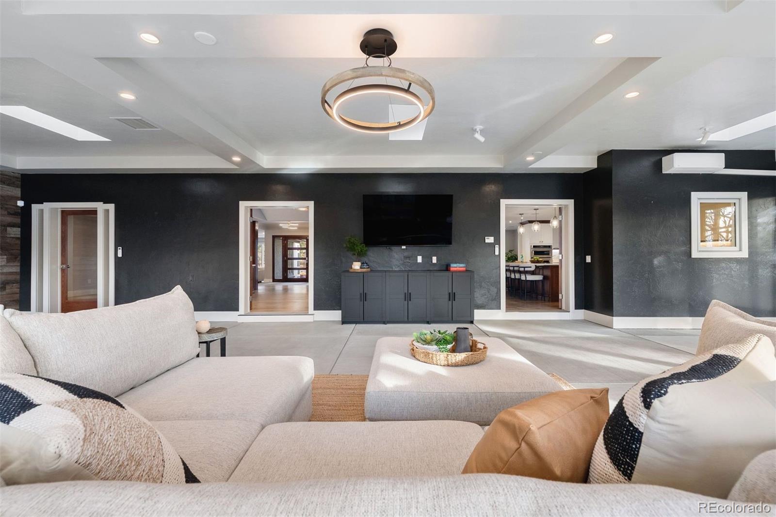 4285 S Hudson Parkway