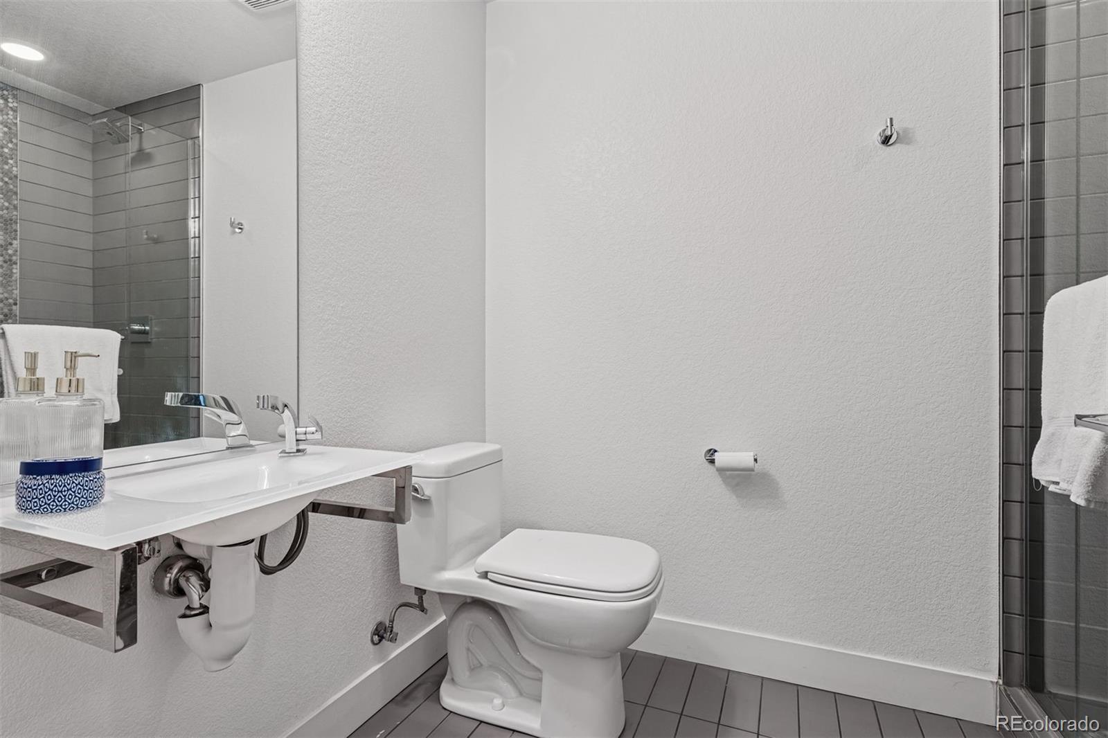 3036 Wilson Court Unit: 5