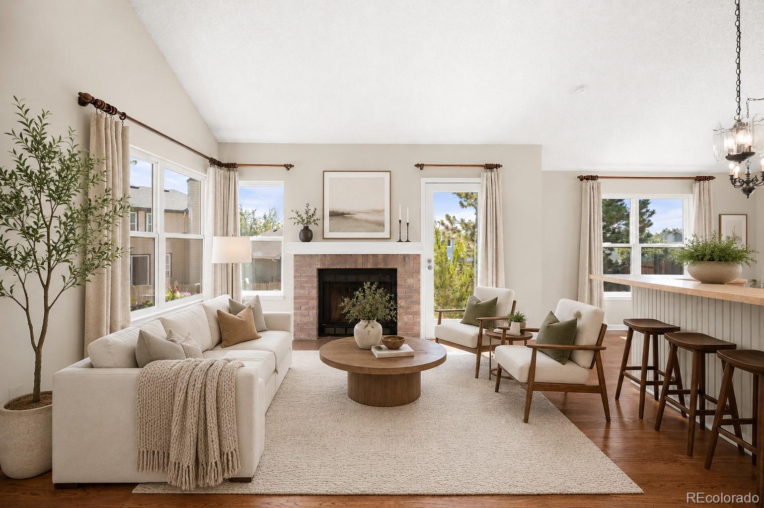 13328 Ash Circle