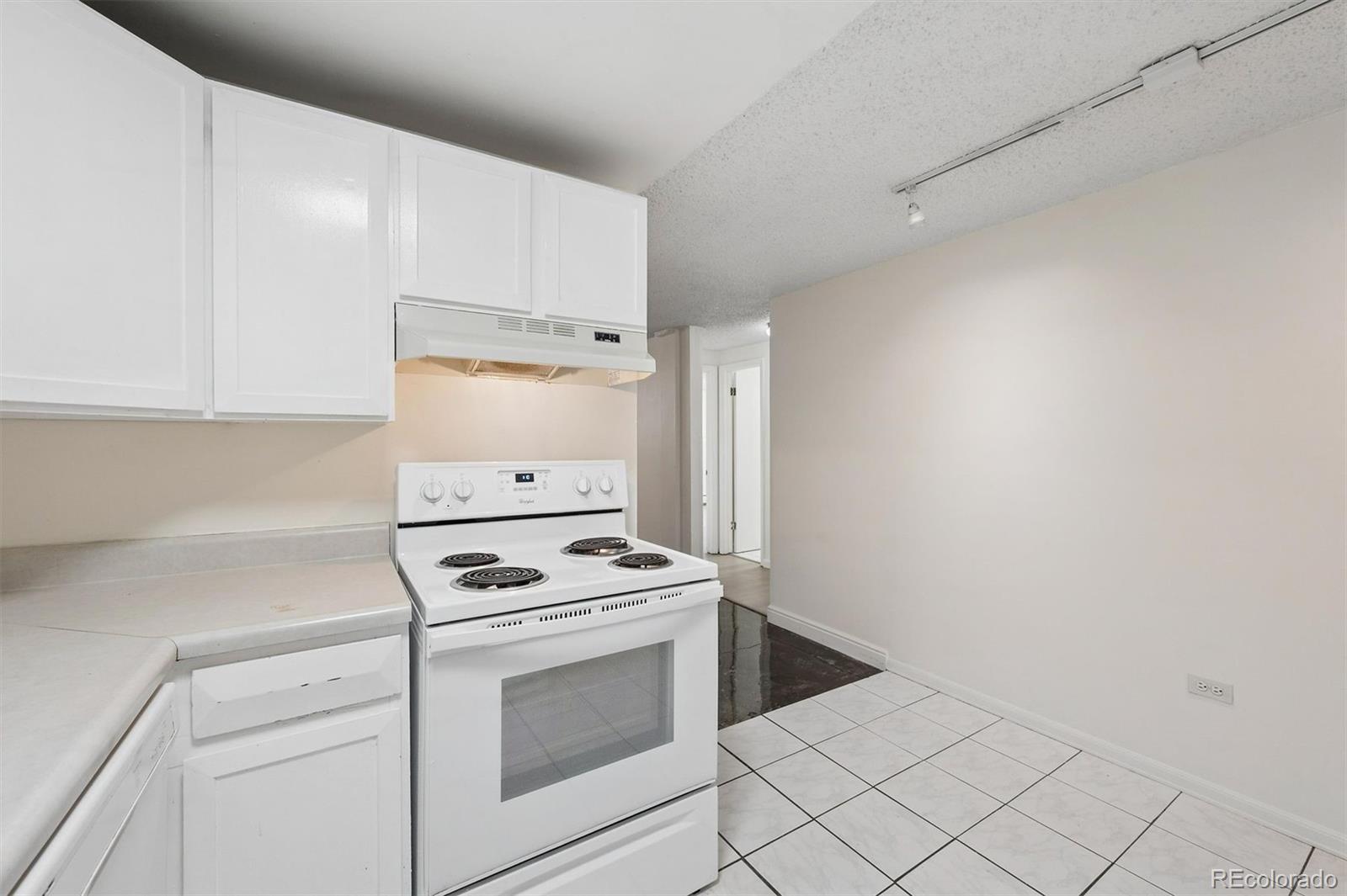1050 N Lafayette Street Unit: 108
