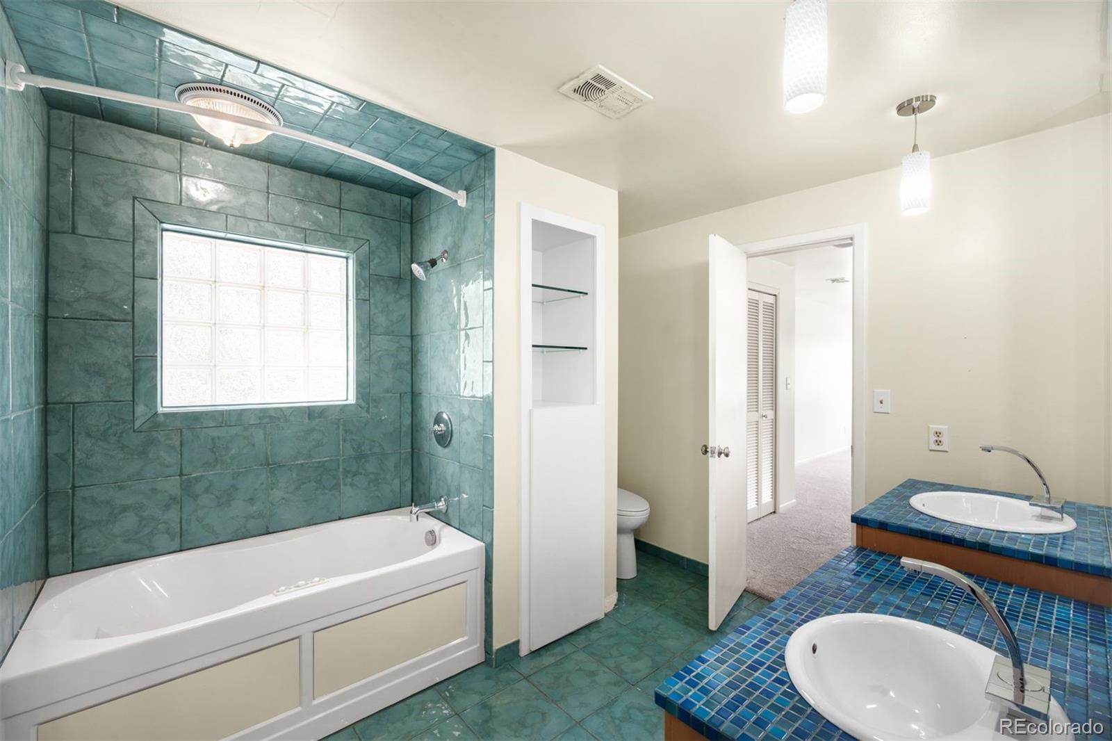 5691 Southmoor Lane